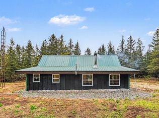 1910 W 46th Rd, Cadillac, MI 49601