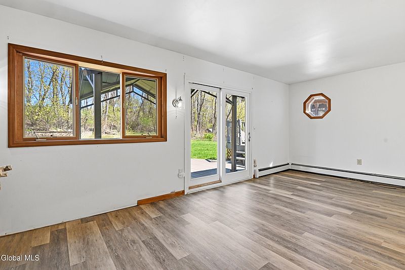 5th image of 9 Kingsley Avenue