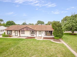 4243 W 90th Pl, Hometown, IL 60456