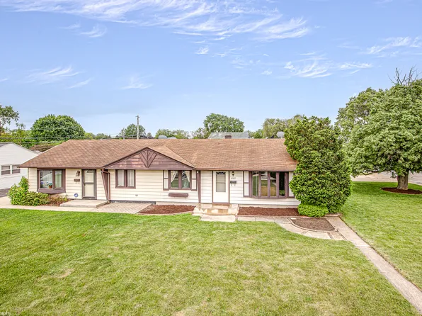 4243 W 90th Pl, Hometown, IL 60456
