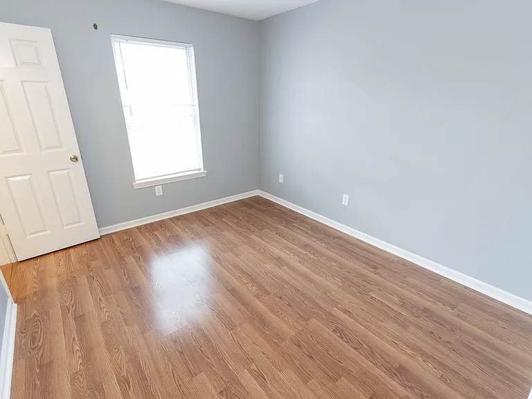 11968 Locus Ln — Photo 11