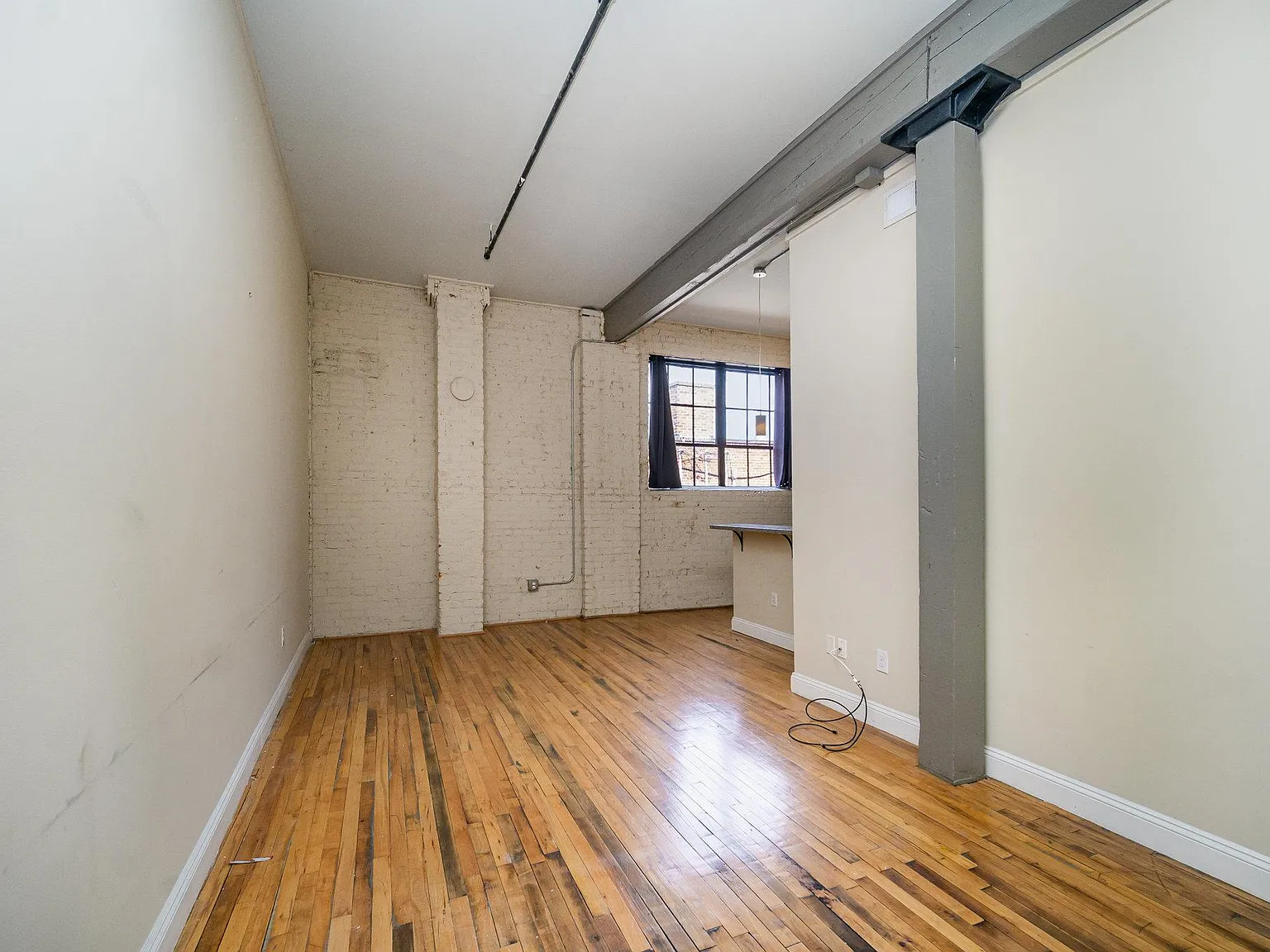 109 N Hayne St — Photo 2