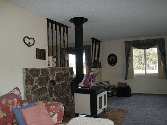 5th image of 1708 W Hill Rd