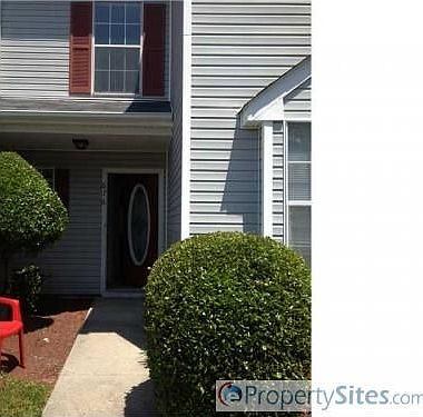 1st image of 676 Aylesbury Dr