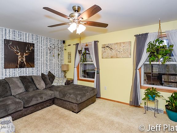 4th image of 8778 W Stanton Rd