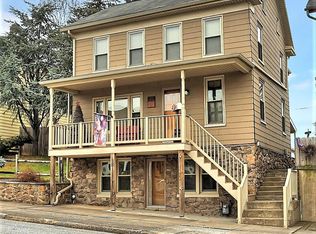 29 N Main St, Spring Grove, PA 17362