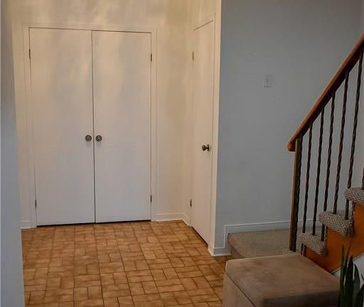 3rd image of 103 Garden Dr