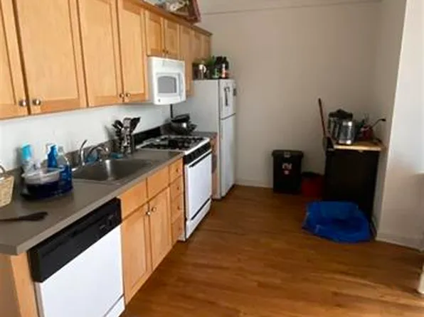 1020 Adams Street image 3 of 7