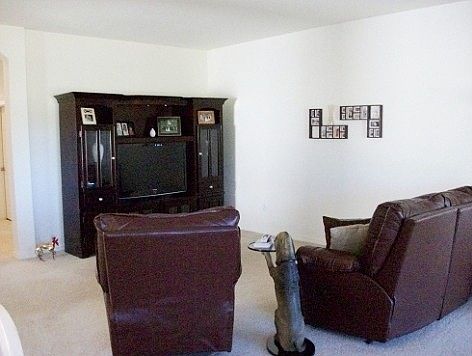 2nd image of 1624 Emerald Hill Way
