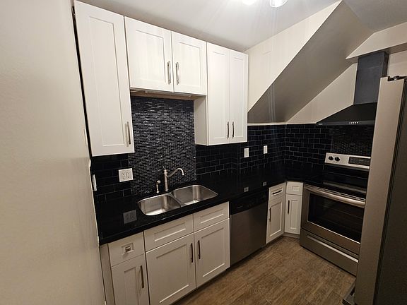5th image of 820 S Junett St APT 1