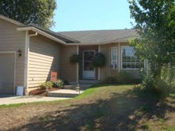 5th image of 5107 NE 42nd Ct