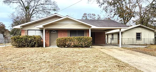 212 Maple Dr Photo 1
