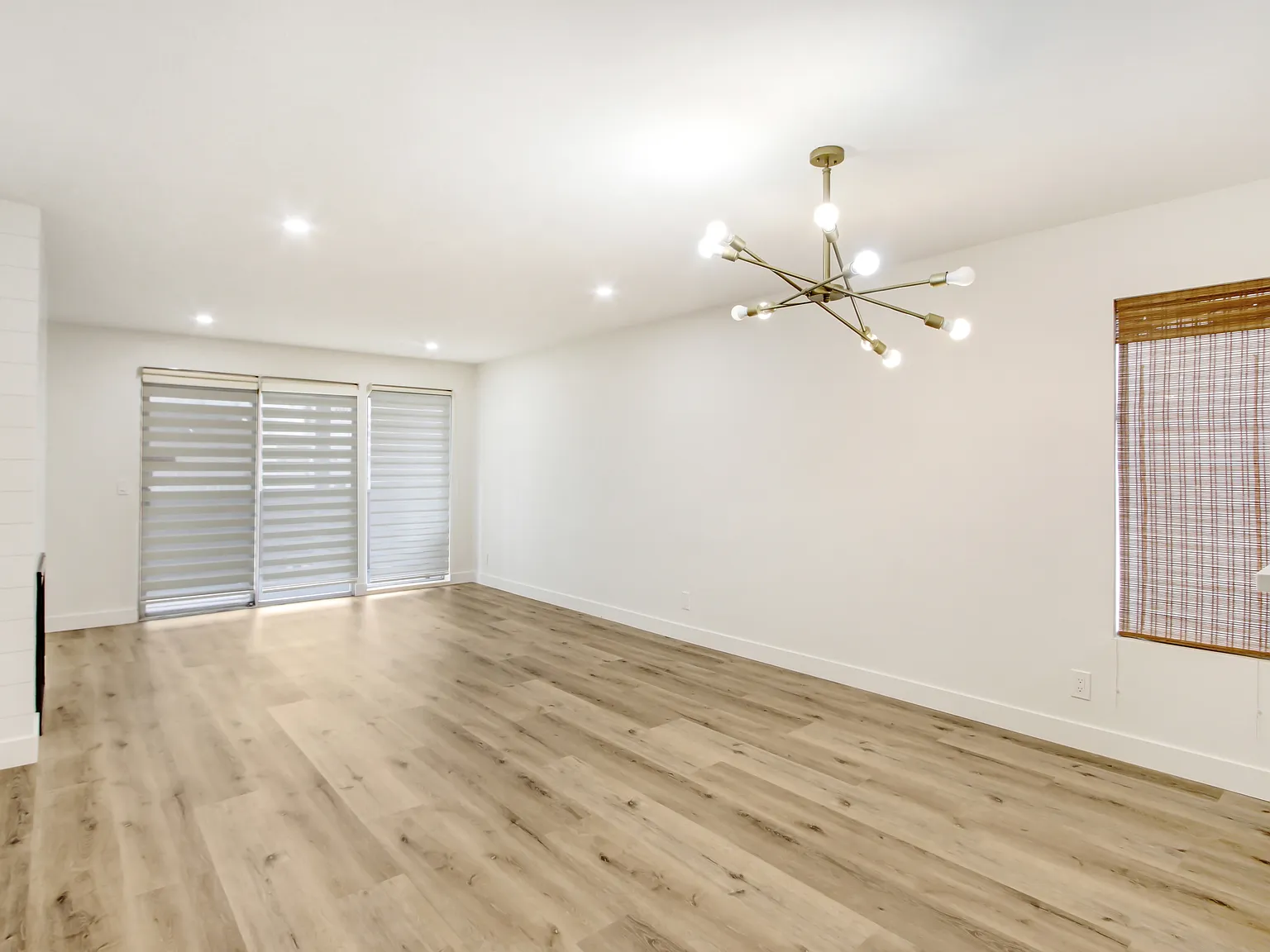 2 bed, 1050 sqft, $3,250 — Photo 2