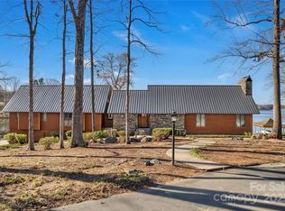 159 Quail Hollow Dr, Kings Mountain, NC 28086