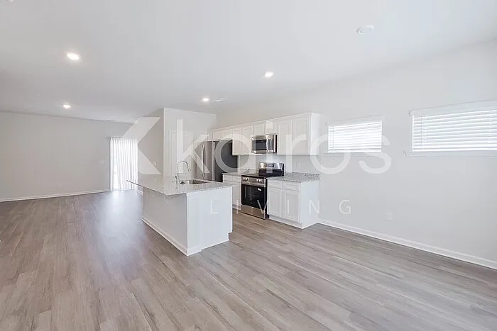 2529 Banyon Cir — Photo 4