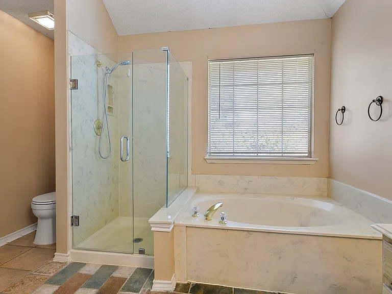 7605 Bryce Canyon Dr W — Photo 8
