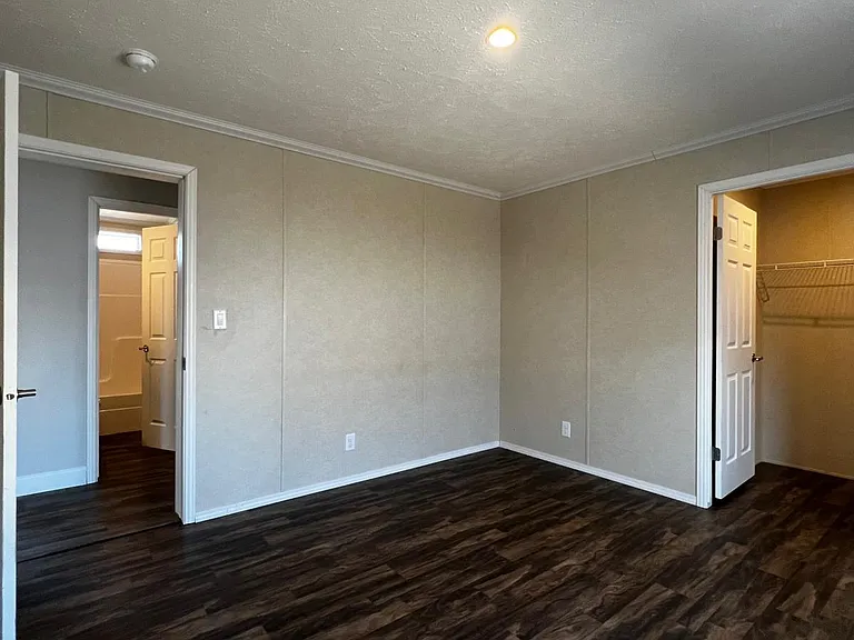 Stonegate MHC — Photo 11