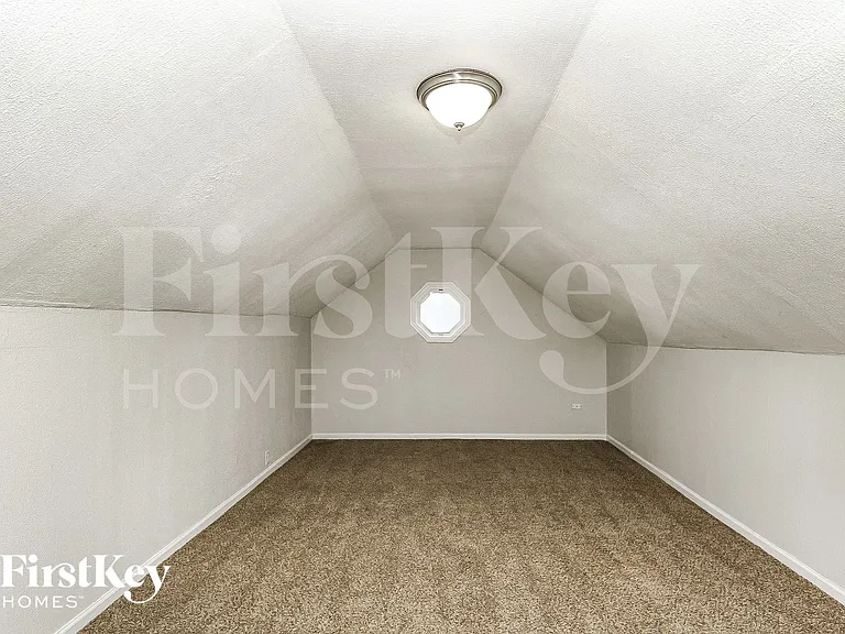11943 Manchester Ave — Photo 13