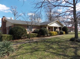 604 N Main St, Leachville, AR 72438