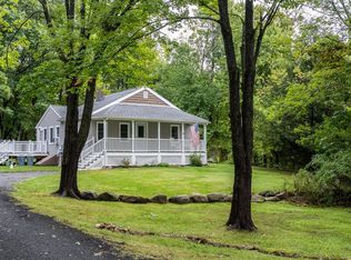 192 Vining Hill Rd, Southwick, MA 01077