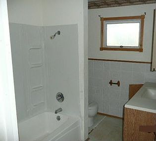 3rd image of 1100 N 7th St