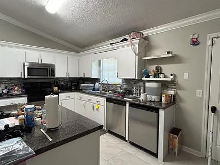 1435 Firefinder Ln — Photo 7