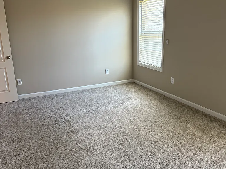 2419 Belltown Dr SW — Photo 8