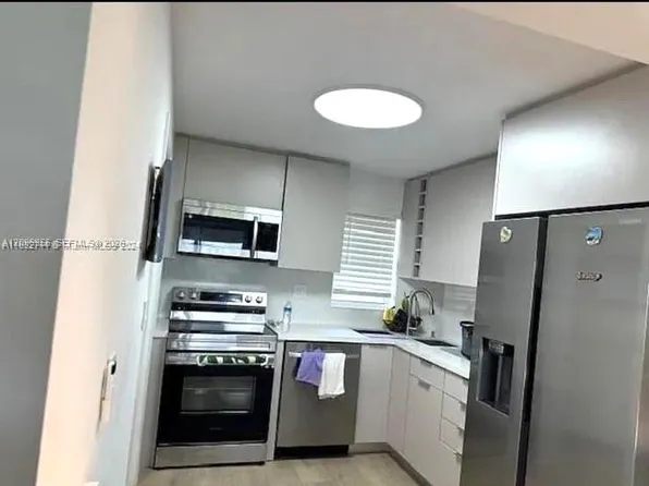 8900 Washington Blvd APT 304A, Pembroke Pines, FL 33025