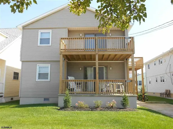 302 Beach Ave E APT B, Brigantine, NJ 08203