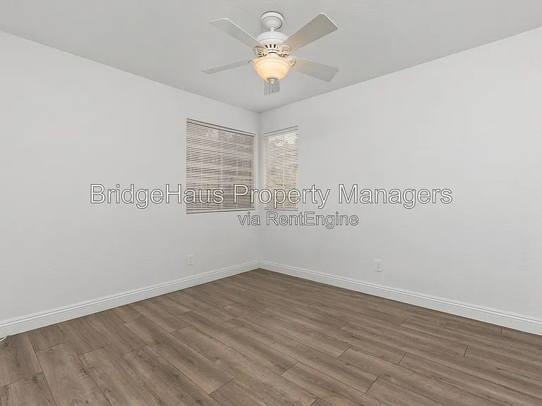 953 Gallery Dr — Photo 28