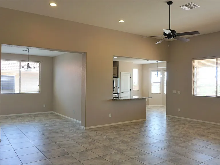 1858 Prairie Grass Dr — Photo 5