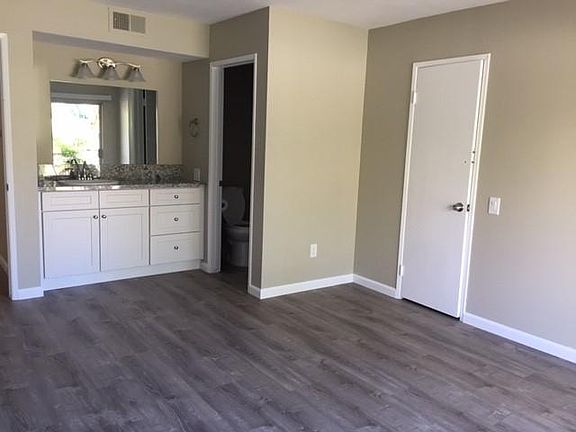 Master bedroom/bathroom/vanity