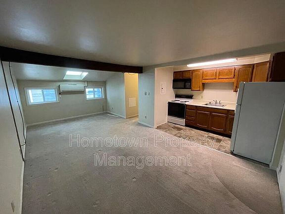 2nd image of 105 & 107 N Hanover St APT 107