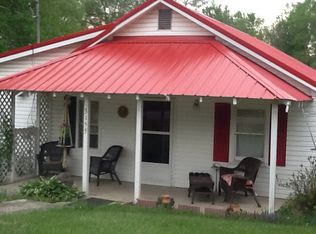 3155 The Lake Rd, Clintwood, VA 24228