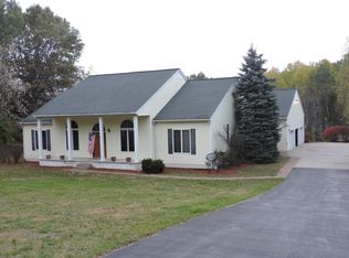 17280 McKinley Rd, Big Rapids, MI 49307