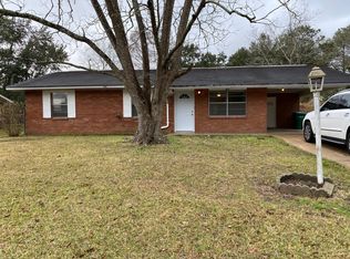 102 Connie Dr, Gulfport, MS 39503