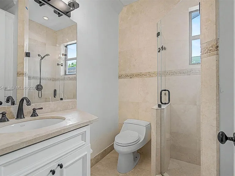 2561 Trapp Ave — Photo 22