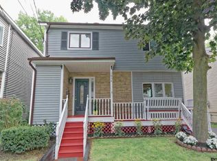 1054 Regent St, Schenectady, NY 12309