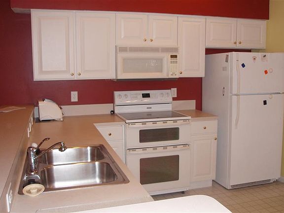 3rd image of 110 Edinburgh Village Dr