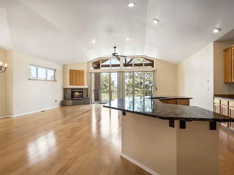 8464 Forest Ridge Loop — Photo 3