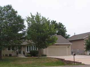 3030 SE Starlite Dr, Topeka, KS 66605