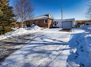 3989 McIntosh St, Hamilton, ON K9A4J9