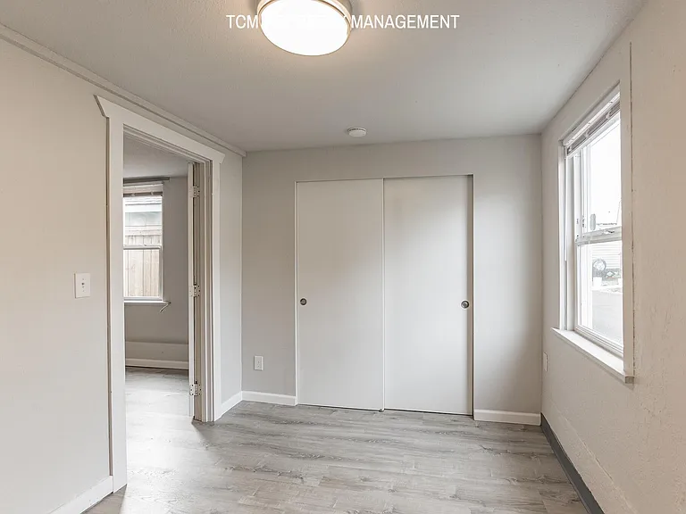 2524 Chestnut St #5 — Photo 18