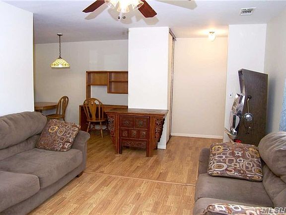 3rd image of 626 Lake Ct