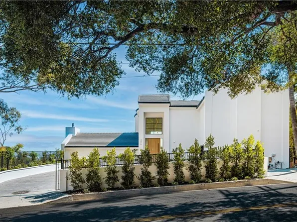 3566 Beverly Gln, Sherman Oaks, CA 91423