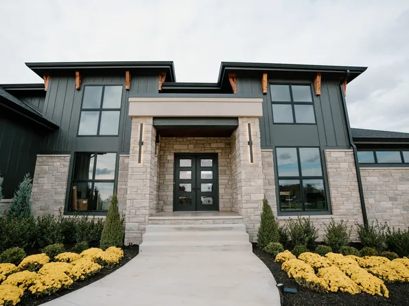 3987 Lochview Ct, Bargersville, IN 46106