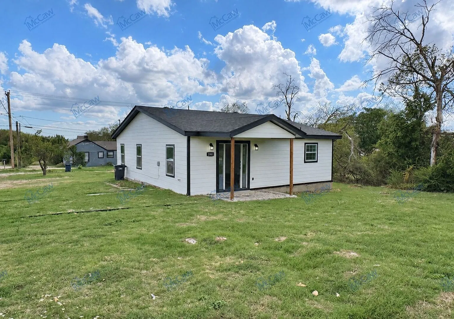 Fully Renovated in 2026 | 4 Bedrooms | 2 Bathrooms | 1,274 Sq Ft | Available Now — Photo 2