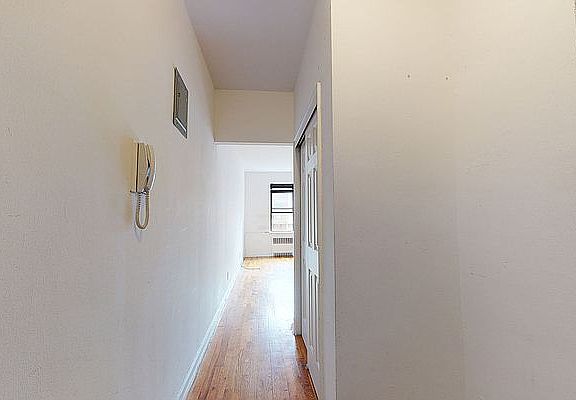 3rd image of 432 E 83rd St APT 4C