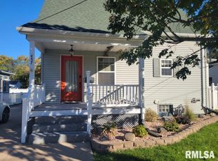 457 E Court St, Farmington, IL 61531