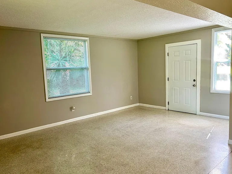 2095 NW Fork Rd — Photo 7
